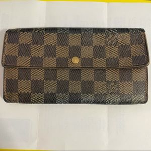 Authentic Louis Vuitton Damier long wallet